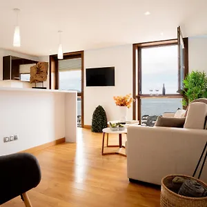 Apartment Modern Sea Front In 3